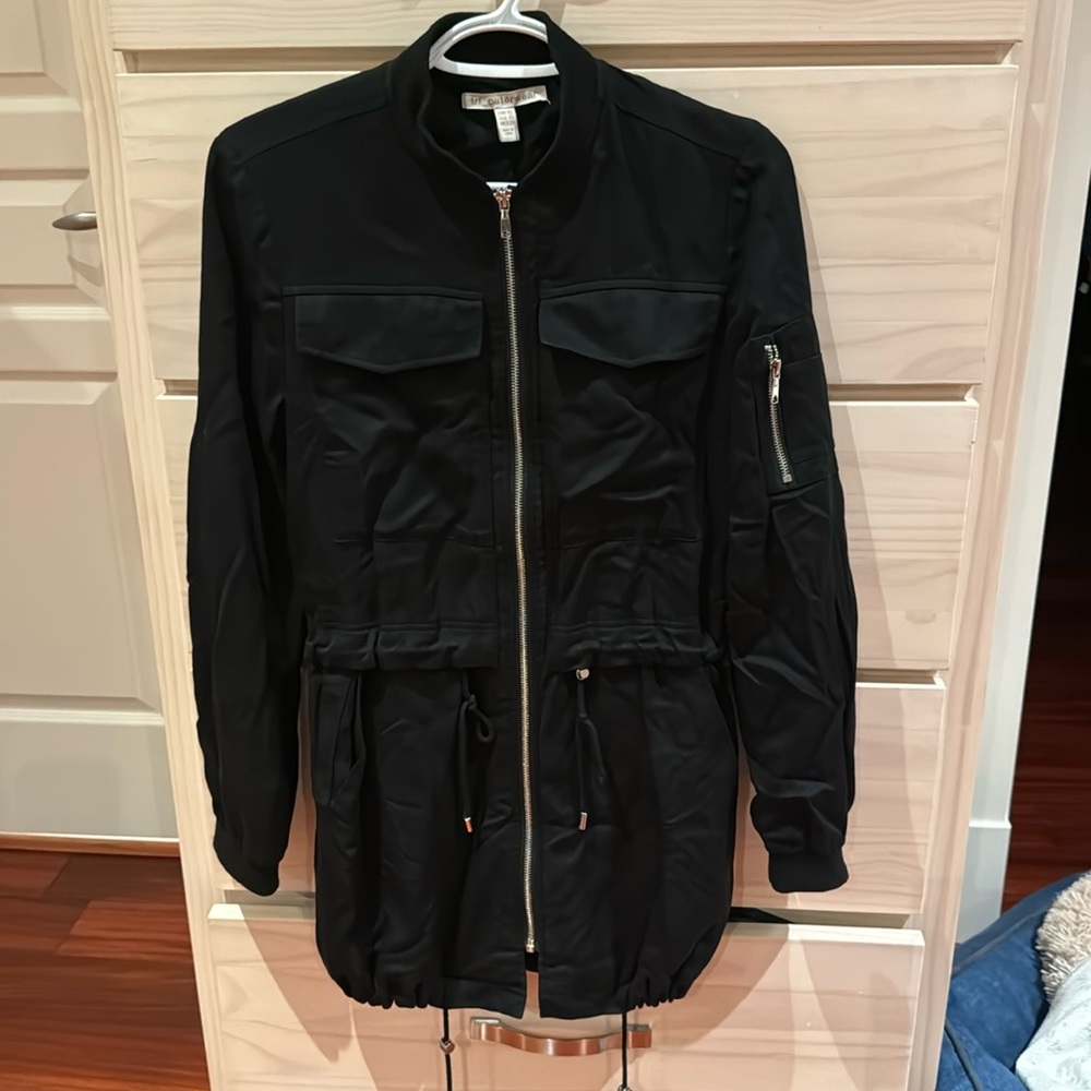 Women’s black light jacket